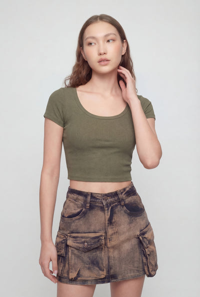 Kelly Ribbed Scoop Neck Crop Top