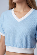 Contrast V-Neck Crop Top