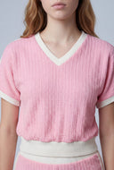 Contrast V-Neck Crop Top