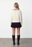 Brushed Knit Contrast Collar Sweater
