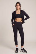 Davina Capri Leggings