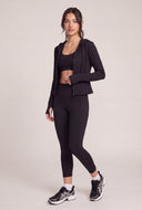 Davina Capri Leggings