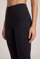 Davina Capri Leggings