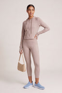 Davina Capri Leggings