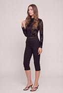 Skinny Capri Pants